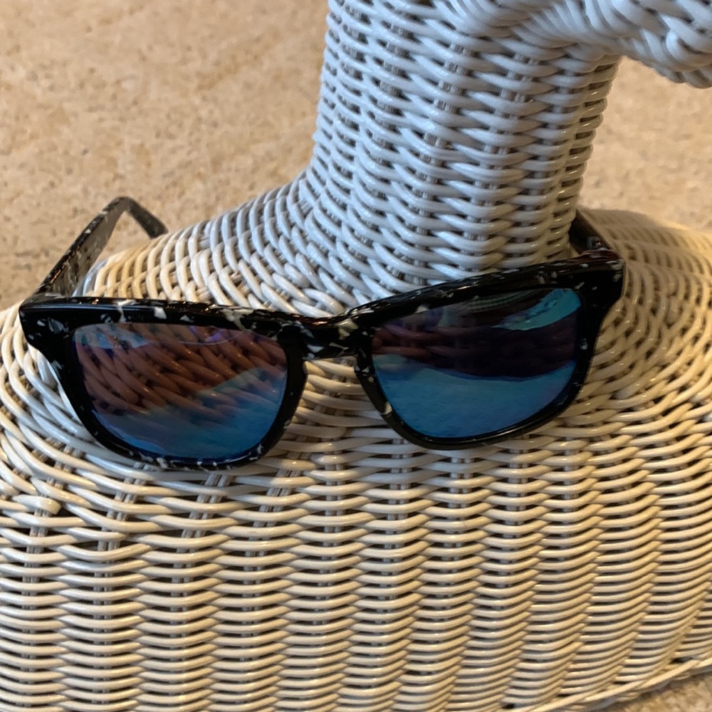 Diff Sunglasses - image 3